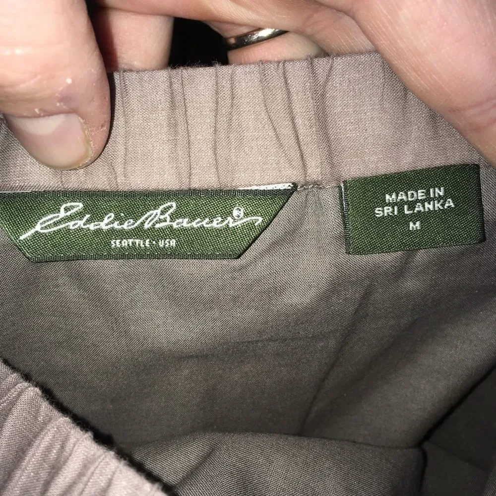 Eddie Bauer tan elastic waist knee length skirt